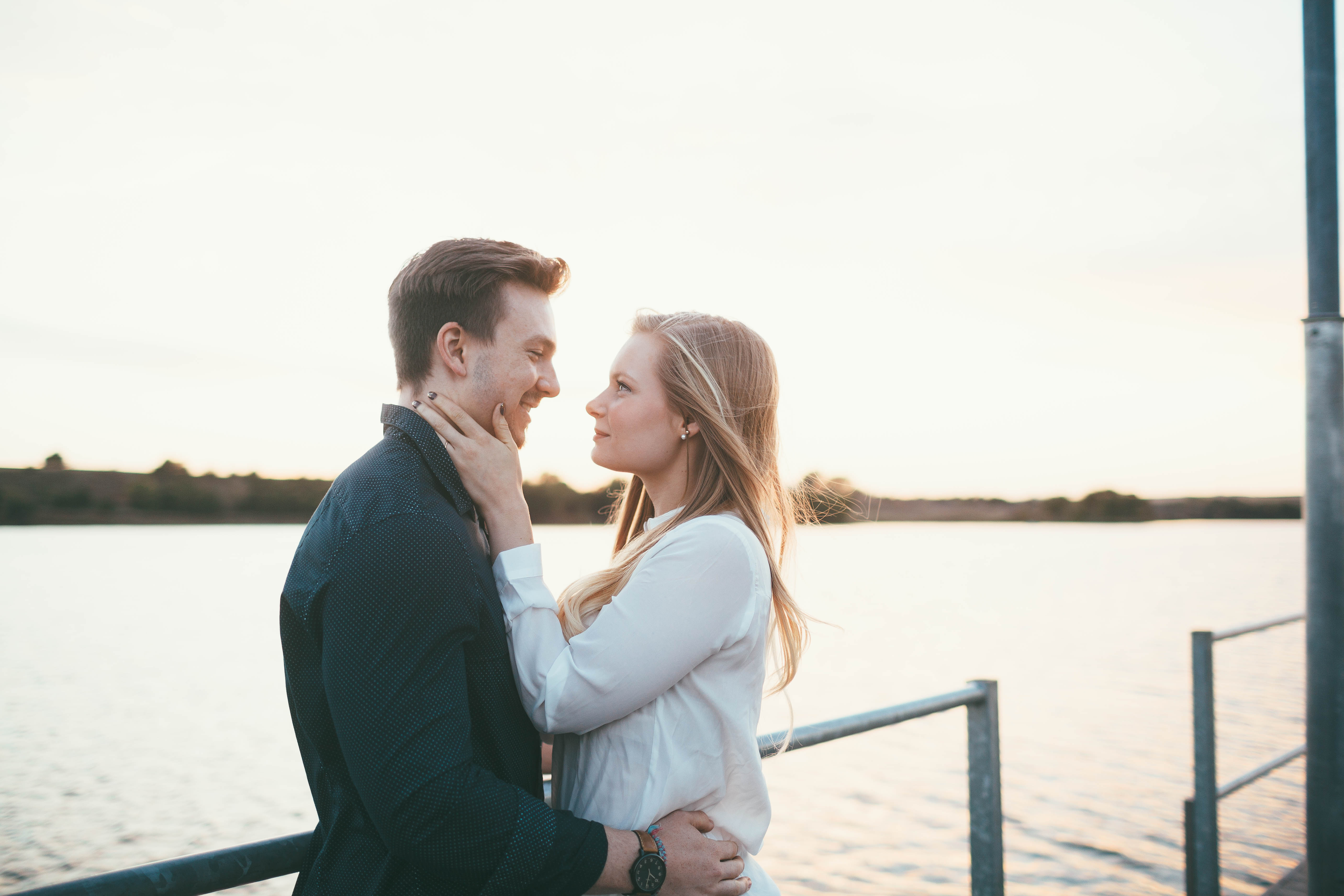 Reagan + Taylor | Engagement Session Along Crowder Lake | emilynicolephoto.com-83